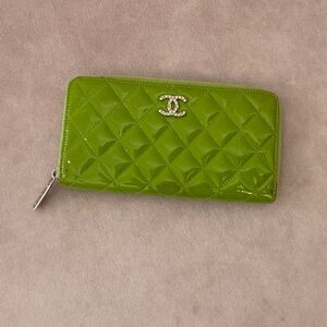 CHANEL patent leather Quilted Patent Wallet